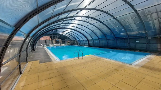 Camping Amitié Et Nature : Photo Piscine 1